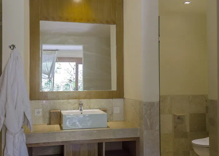 Hotel Sapodilla 4*